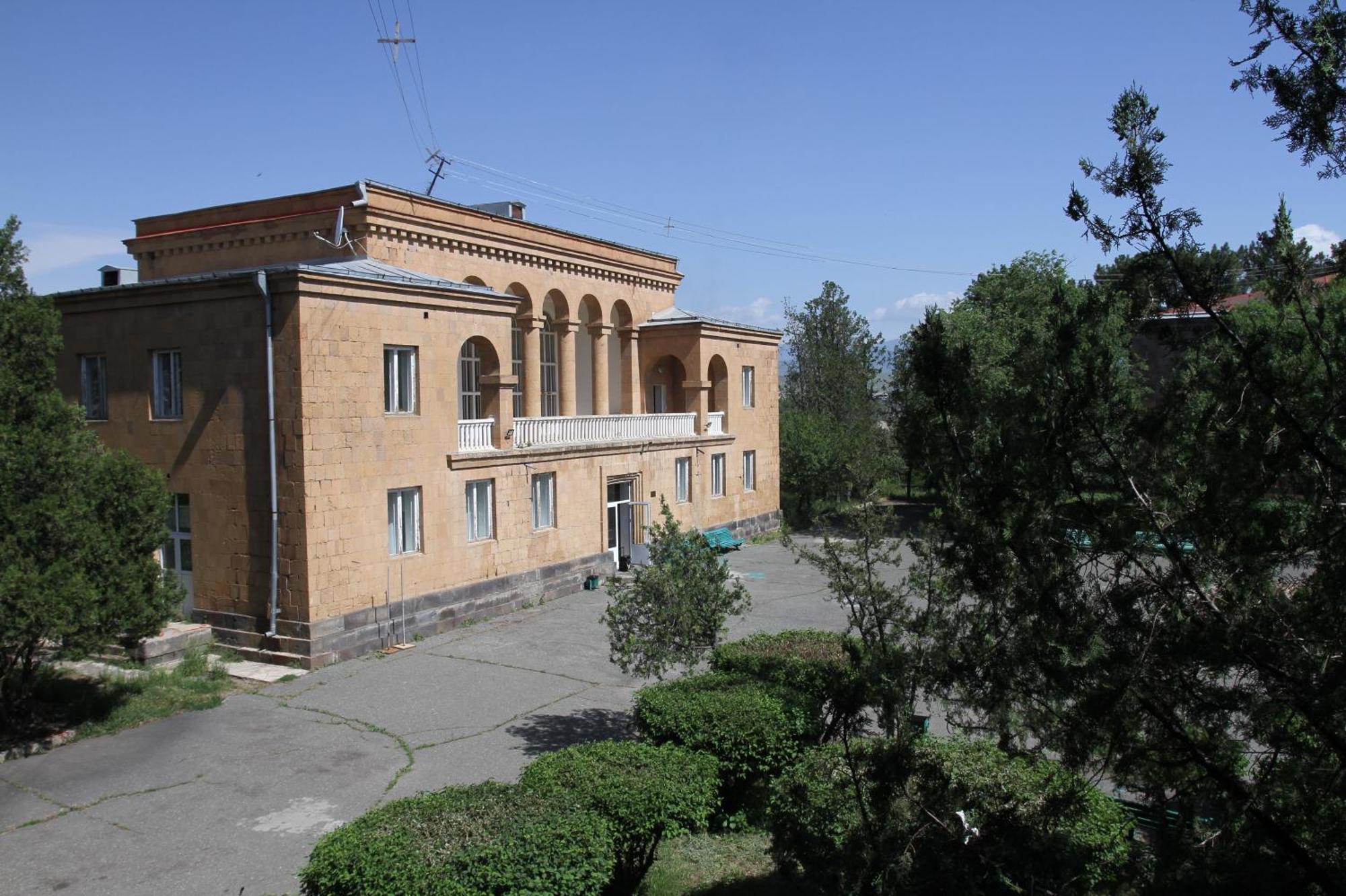 Health Resort Arzni 1 Exterior foto
