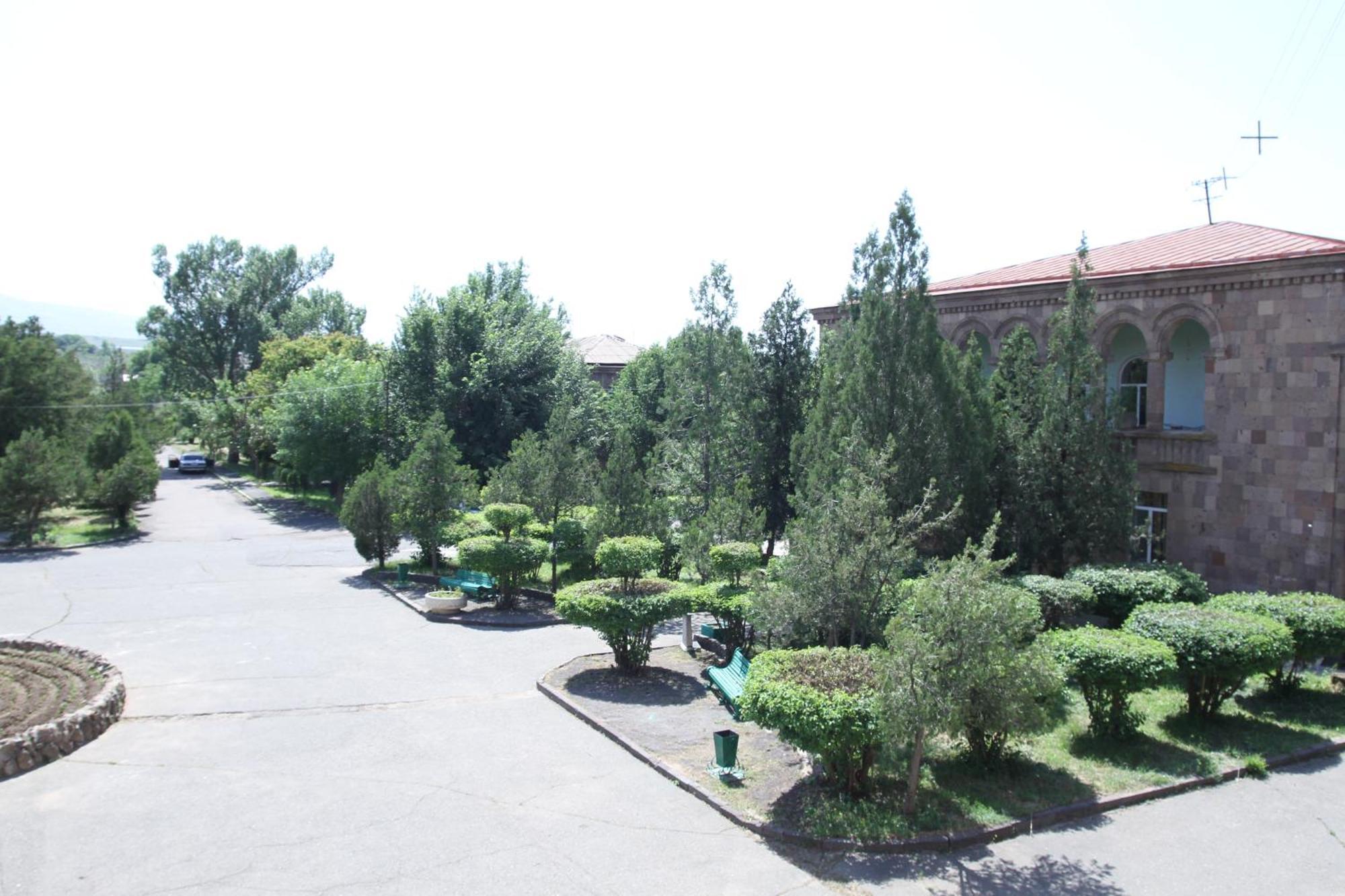 Health Resort Arzni 1 Exterior foto